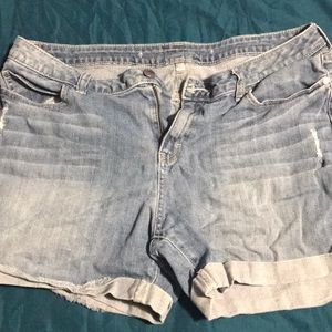 Cut off shorts